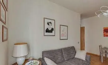 Italy Rents Duomo Διαμέρισμα